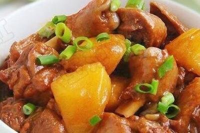 土豆焖鸭饭