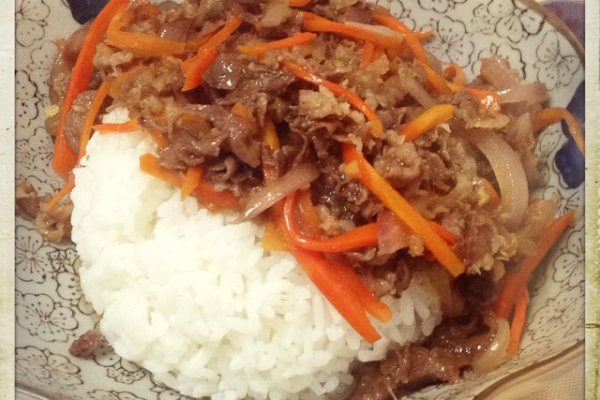 日式肥牛饭