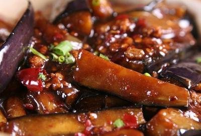 肉酱鱼香茄子饭