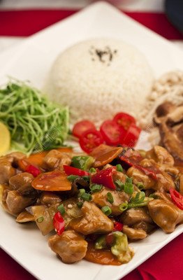 辣子鸡丁饭