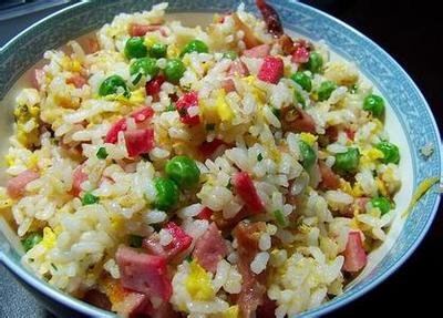 墨鱼丸火腿蛋炒饭