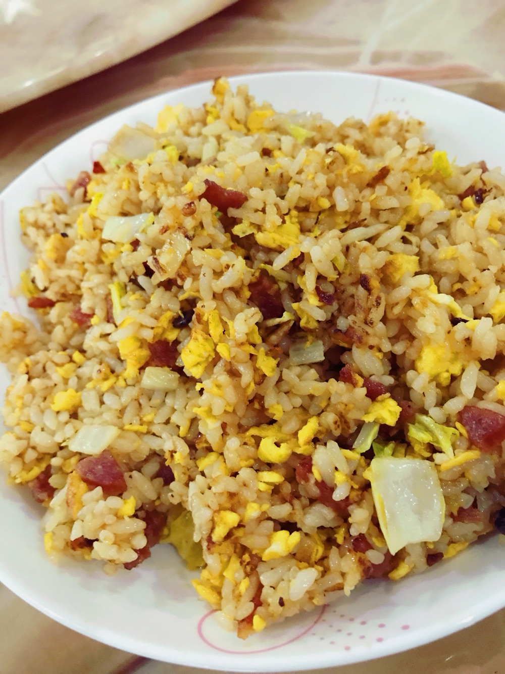 港式腊肠蛋炒饭+香脆藕合+鱼蛋