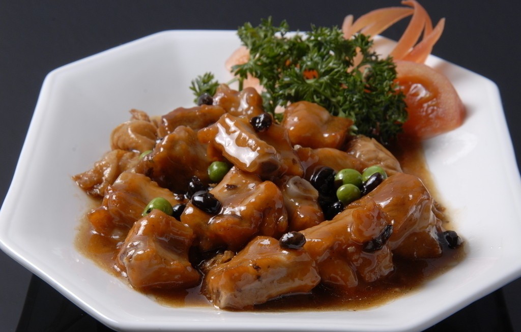 豉汁炆排骨+青菜+米饭