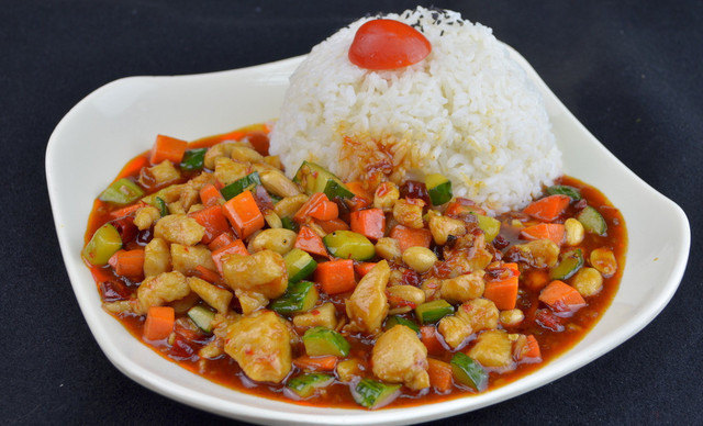 宫保鸡丁饭