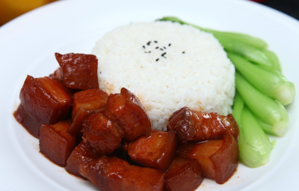 红烧肉饭