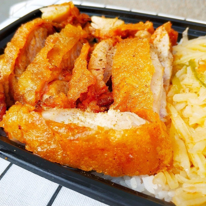 脆皮鸡拼日本豆腐饭