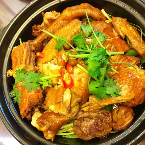 豉油鸡煲仔饭
