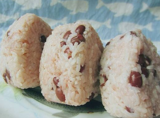 红豆甜饭团
