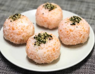 红蟹子饭团