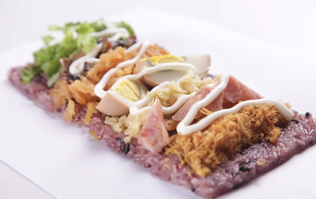 黑胡椒鸭肉饭团