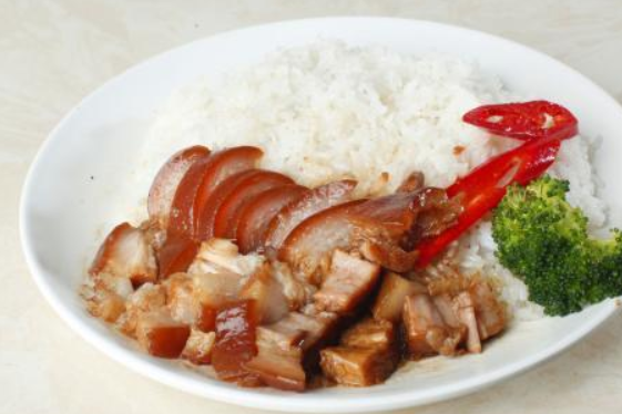 招牌隆江猪脚饭~送足料靓汤